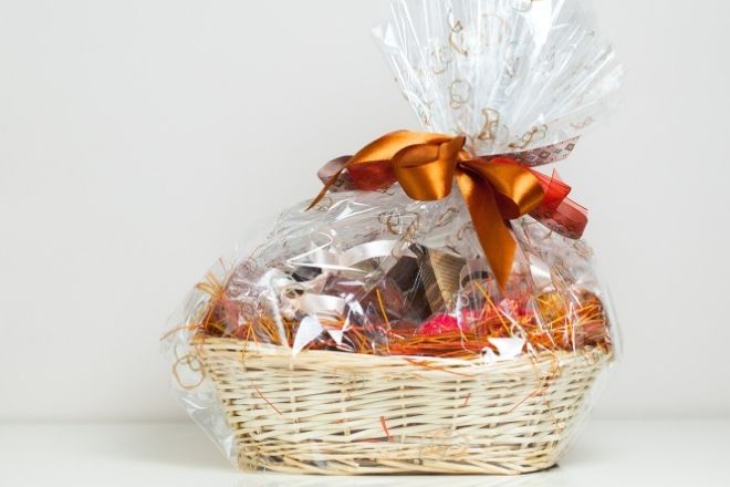 How To Create the Perfect Gift Basket