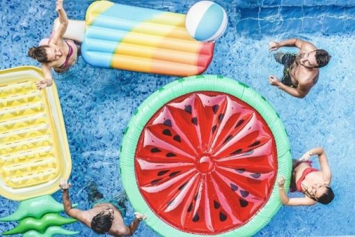Tips for Hosting the Perfect Pool Party