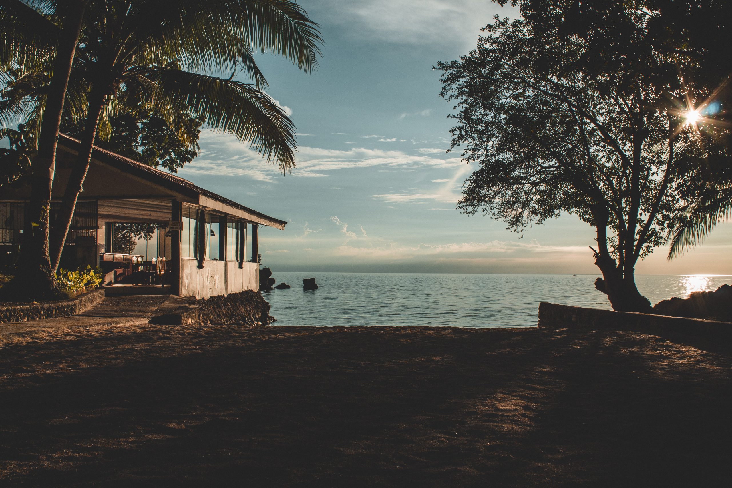 Pros & Cons of Owning a Vacation Home