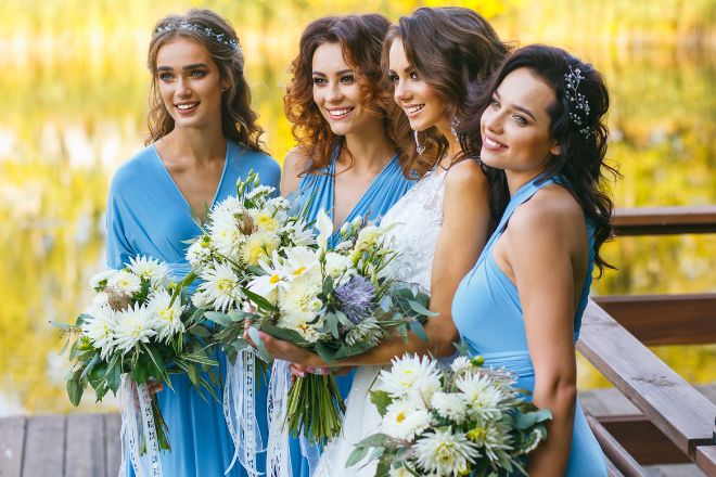 Reasons To Choose Mismatched Dresses for Your Bridesmaids