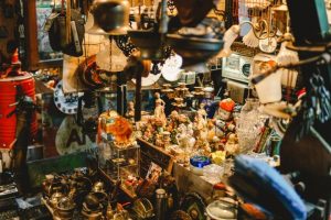 How To Avoid Scams When Antique Shopping